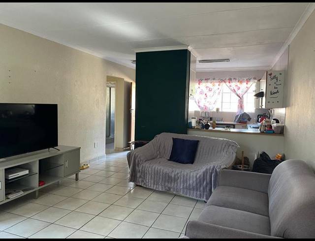 3 BEDROOM PROPERTY TO RENT IN GLEN MARAIS